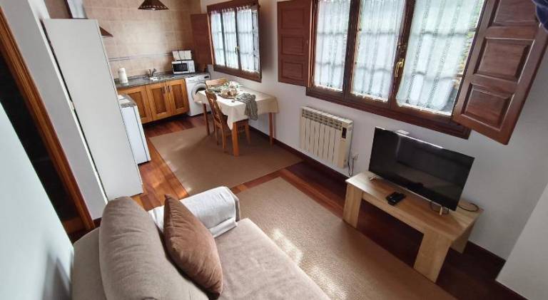 Rental apartment with yard — photo 2