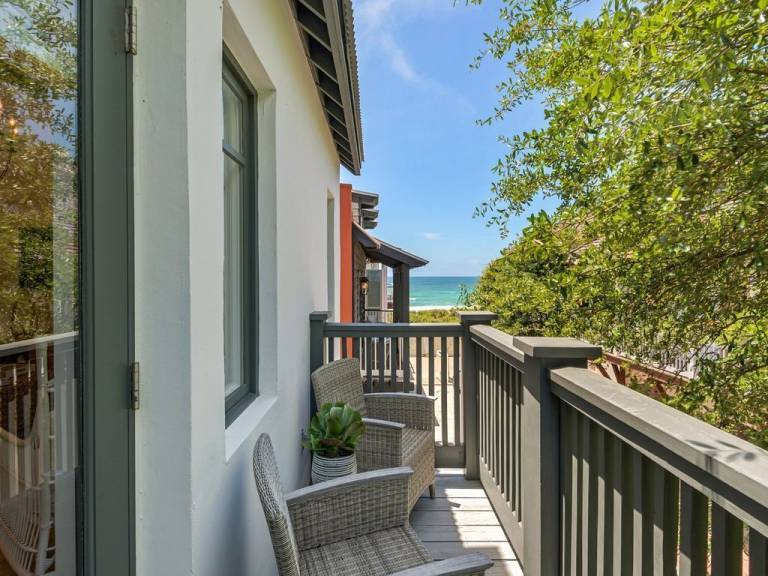 Cabin  Seacrest