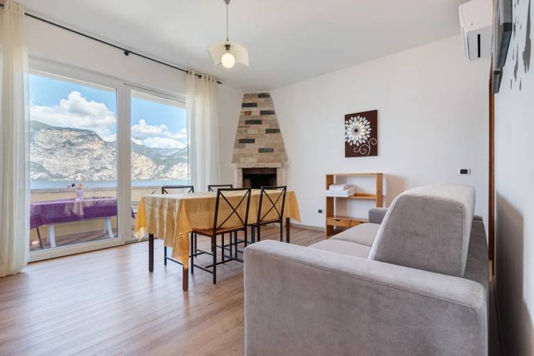 Ferienhaus mit Hund inBrenzone sul Garda  f&uuml;r max. 7 Personen