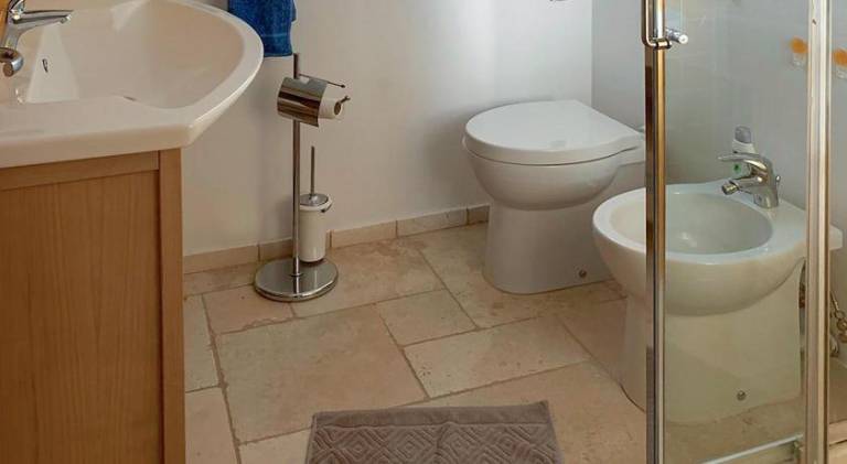 Fully equipped villa with patio, yard & private pool | Pet-friendly — photo 2