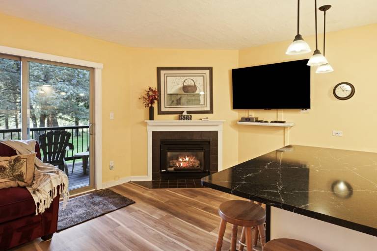 Condo with pool — photo 2