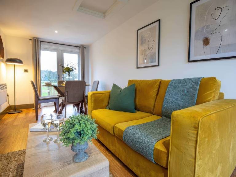 Children-friendly nice cottage with yard & jacuzzi | Pets allowed — photo 2