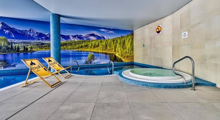 Apartment with pool, jacuzzi & sauna — photo 3
