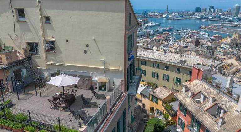 Lovely apartment | Close to Piazza De Ferrari | Dogs allowed in Genoa