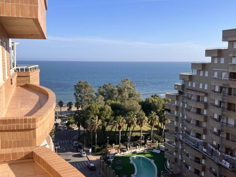 Family-friendly wonderful rental apartment with terrace & pool | Beach nearby | Pet-friendly in Oropesa del Mar