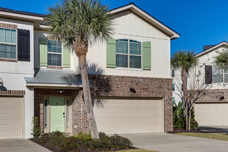 3 Mi to Pier Village: Dog-Friendly St Simons Home! — photo 4