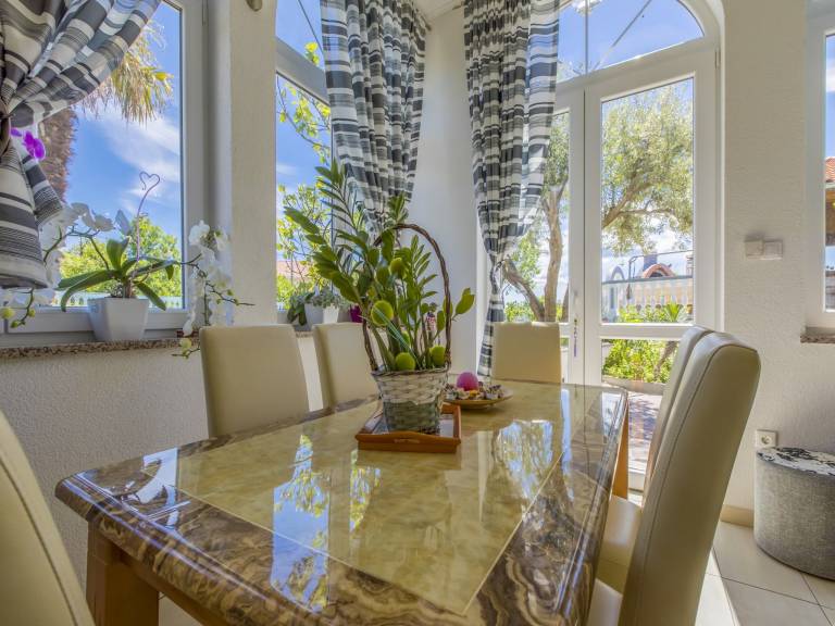 Fully equipped house with garden, grill & private pool | Sea view | Pet-friendly — photo 3