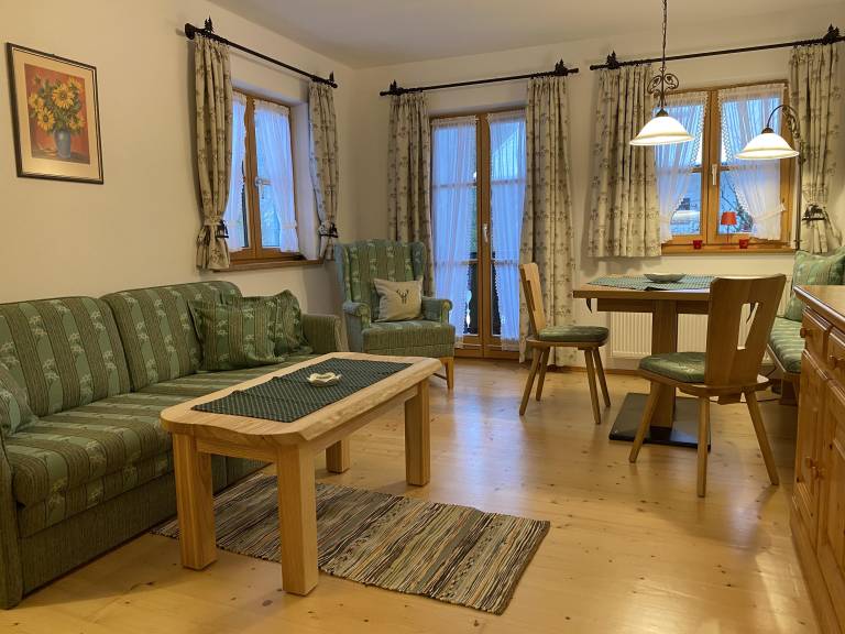 Ferienwohnung in Mittenwald für max. 2 Personen Ferienwohnung in Mittenwald für max. 2 Personen