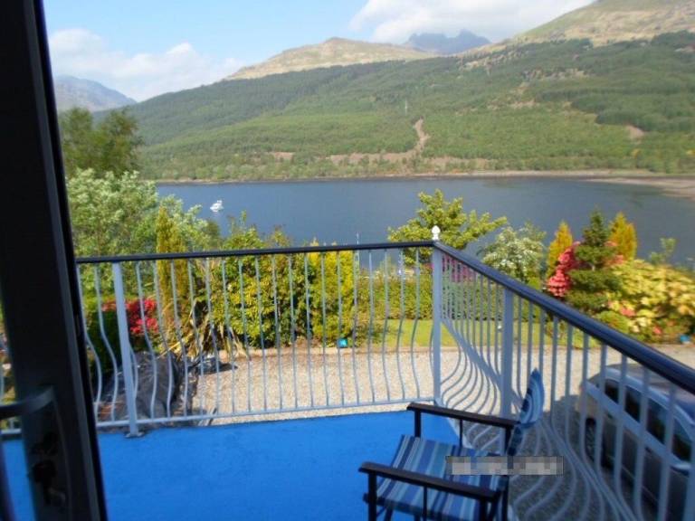 Braemor, a detached 4 bedroom villa, all en-suite — photo 5