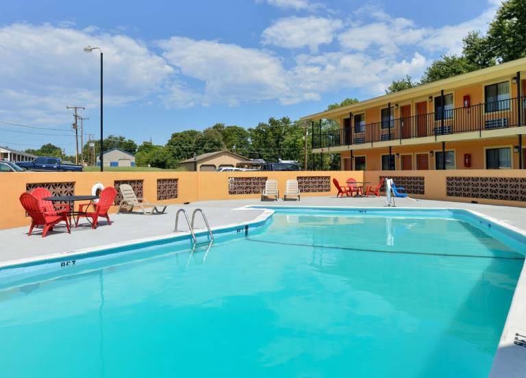 Americas Best Value Inn Ponca City — photo 3