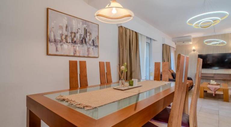 Fully equipped beautiful rental apartment with terrace & private pool | Beach nearby | Pets allowed — photo 5