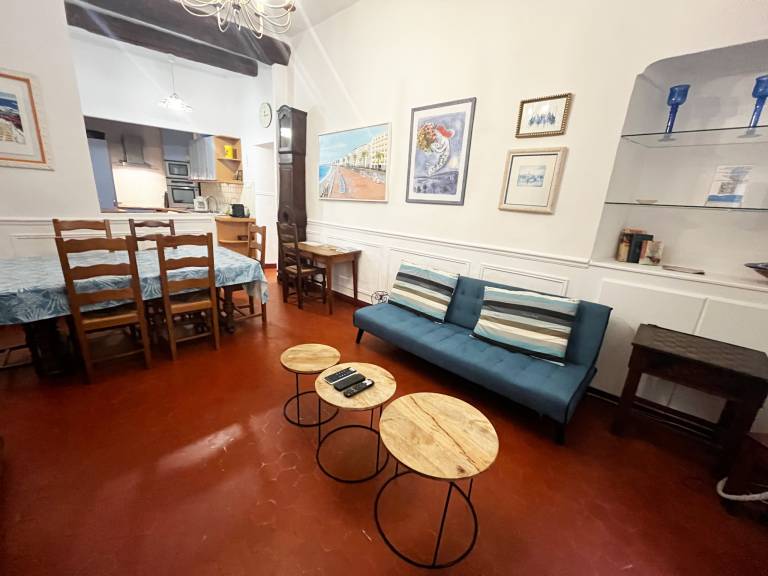 Rental apartment | Close to Castle Hill — photo 2