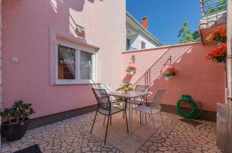 Holiday apartment with sea view and high-quality furnishings — photo 4