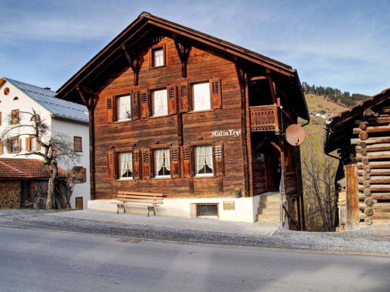Ferienhaus Waltensburg/Vuorz