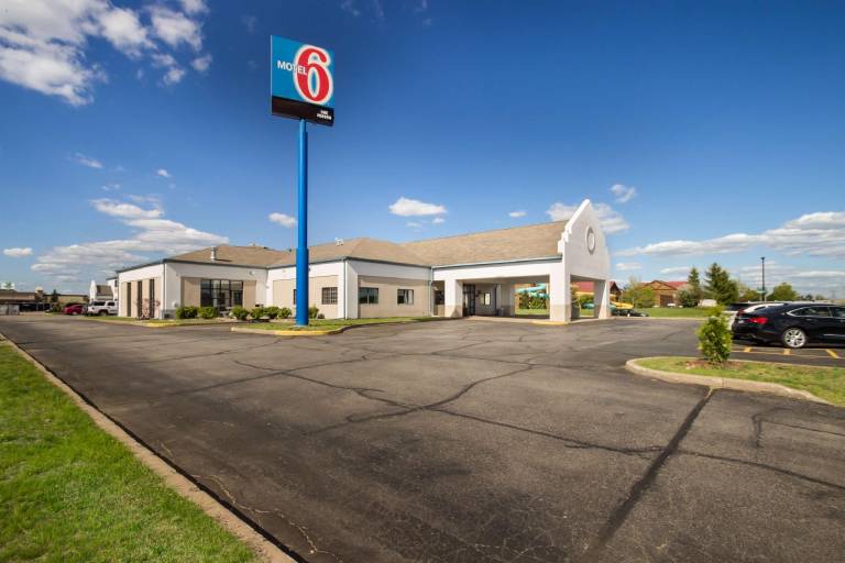 Motel 6 Rothschild, WI — photo 5