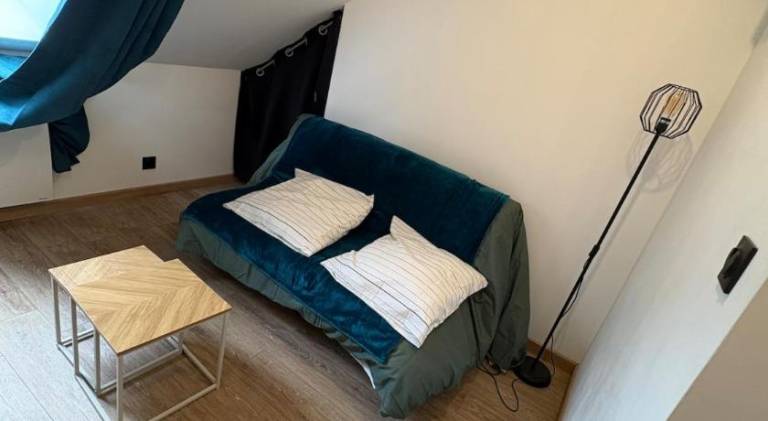 Holiday apartment with 1 room for 3 persons in Amiens