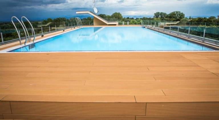 Pleasant serviced apartment with terrace & pool | Close to the beach | Pets allowed in Grado