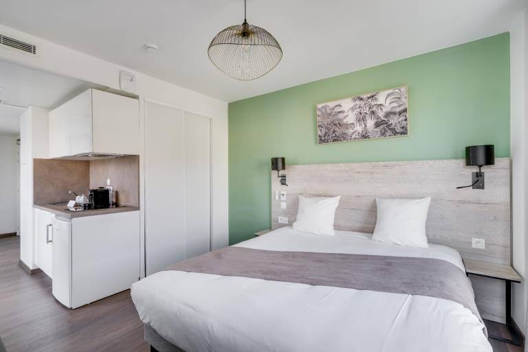 All Suites Appart Hôtel - Palaiseau - Massy TGV in Massy