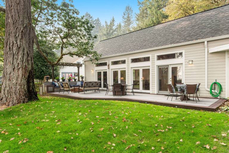 House Lakewood