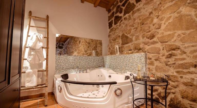 Vacation home with terrace & jacuzzi — photo 5