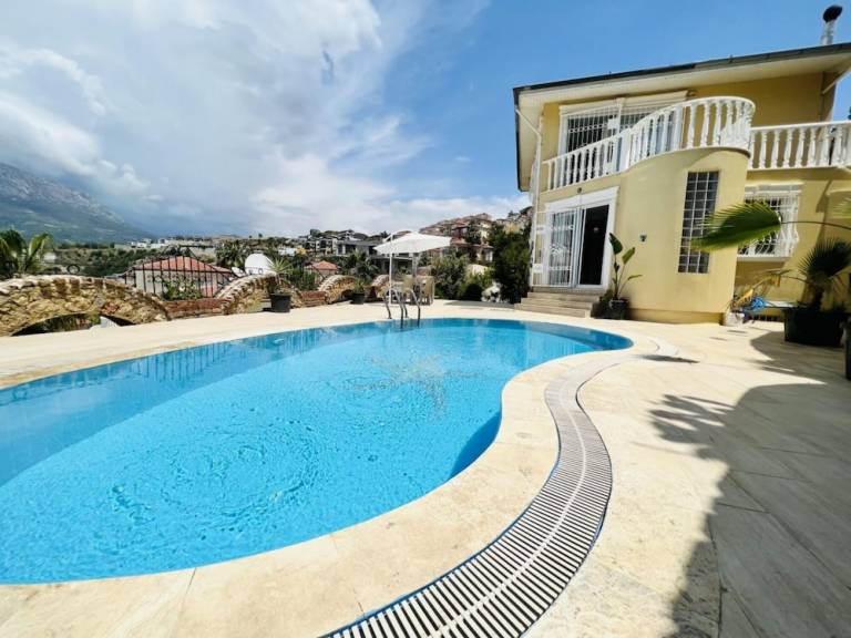 Villa  Kargıcak Mahallesi