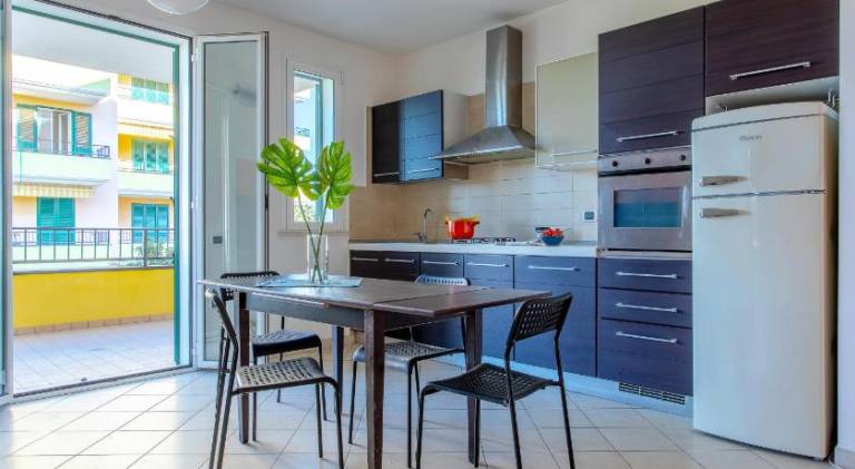 Rental apartment with 2 rooms for 6 persons — photo 3