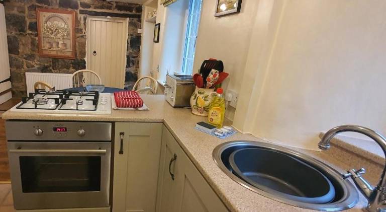 House with 2 rooms for 4 persons — photo 3