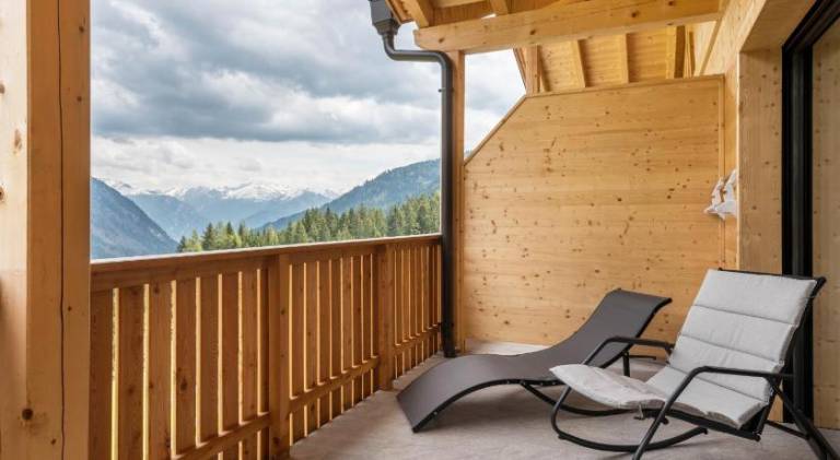 Holiday apartment with jacuzzi — photo 4