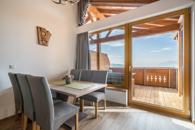 Apartment 'Eggerhof Familiennestl' with Mountain View, Terrace and Wi-Fi in Avelengo