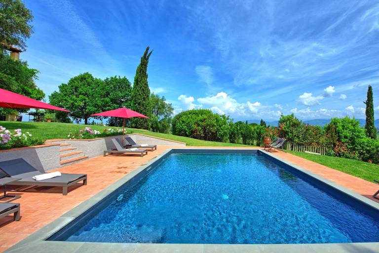 Family-friendly villa with garden, private pool & BBQ | Pets are welcome — photo 4