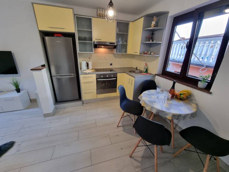 Rental apartment with terrace & BBQ — photo 5