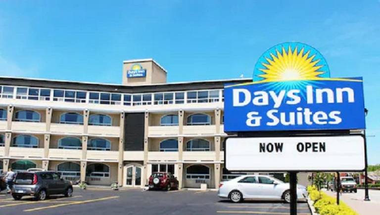 Days Inn & Suites by Wyndham North Bay Downtown in North Bay, ON