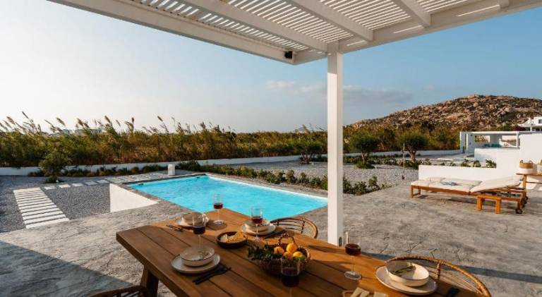 Villa with private pool, garden & terrace — photo 3