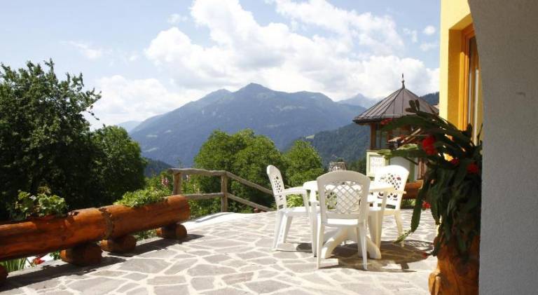 Holiday apartment with 2 rooms for 6 persons — photo 2