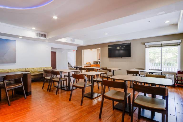 Country Inn & Suites by Radisson, Savannah Southside — photo 5