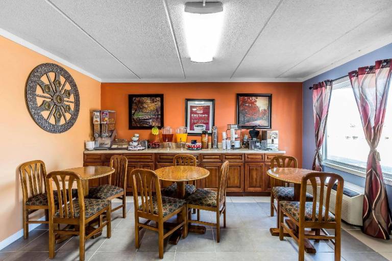 Econo Lodge Lavonia — photo 5