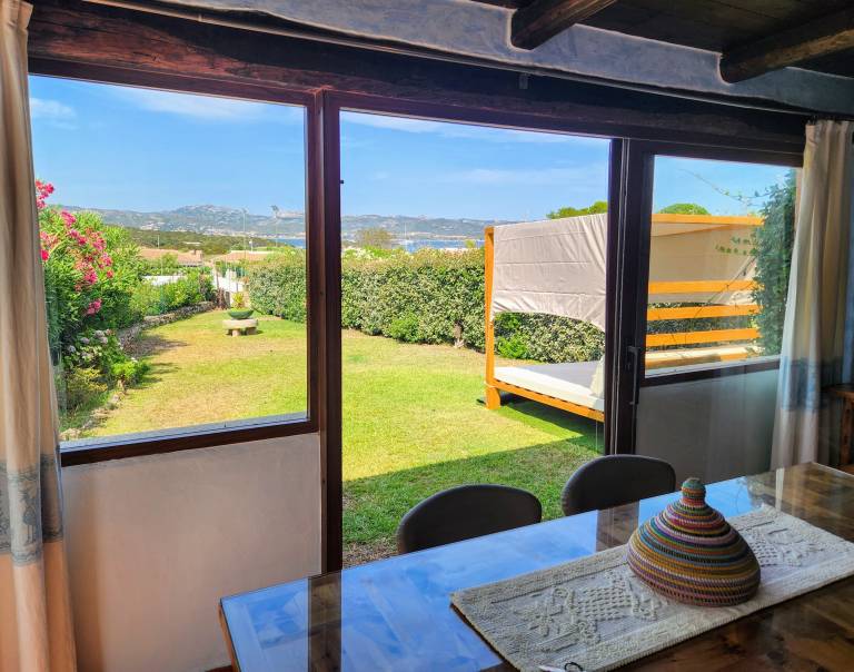 Villa 'Maffy' with Sea View, Wi-Fi and Air Conditioning — photo 2