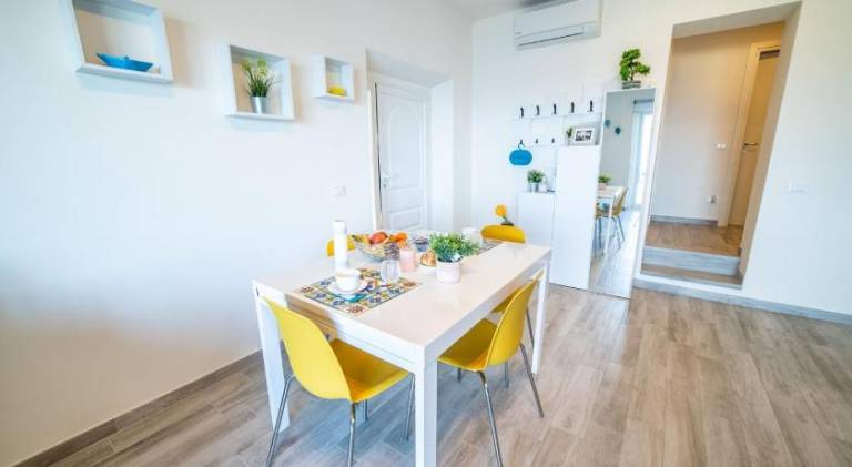 Apartment with patio | Pets allowed — photo 5