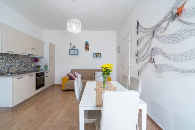 Apartment 'Donna Di Denari' with Sea View, Wi-Fi and Air Conditioning — photo 4
