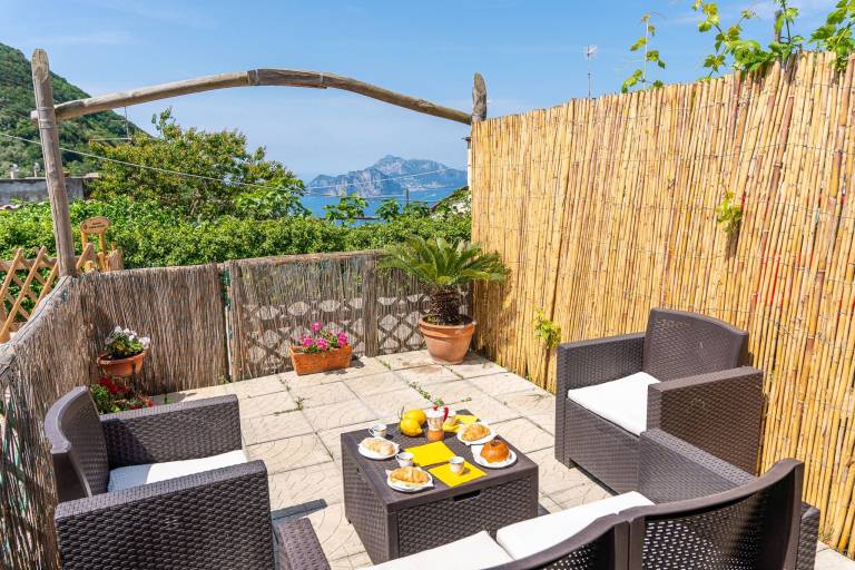 Blue Bell Residence Amazing Capri view