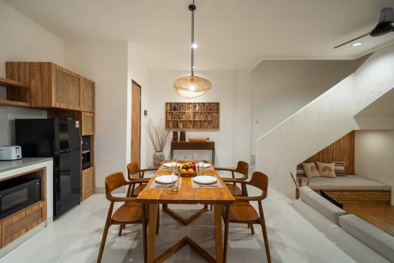 Villa with garden & pool | Pet-friendly — photo 3