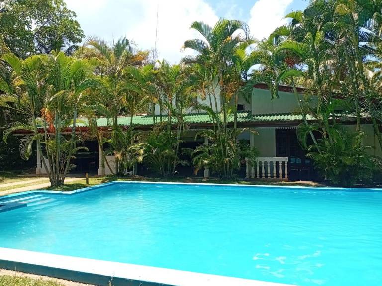 Vidisa Villas in Hikkaduwa