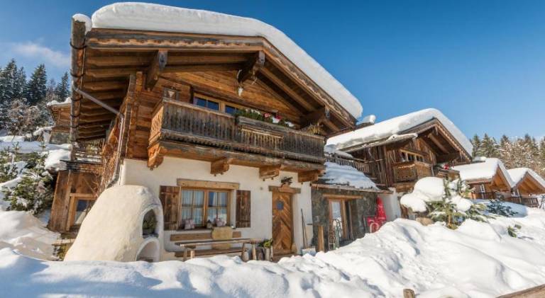 Chalet with terrace, BBQ & garden — photo 3