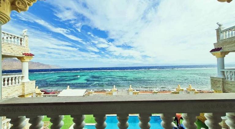 Serviced apartment with grill, terrace & pool — photo 3