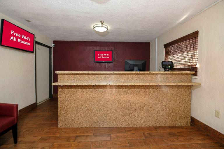 Red Roof Inn Jacksonville - Cruise Port — photo 4