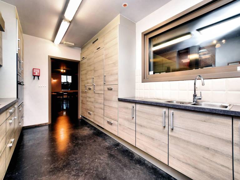 Beautiful vacation home with pool, patio & hot tub | Pets allowed in Malmedy
