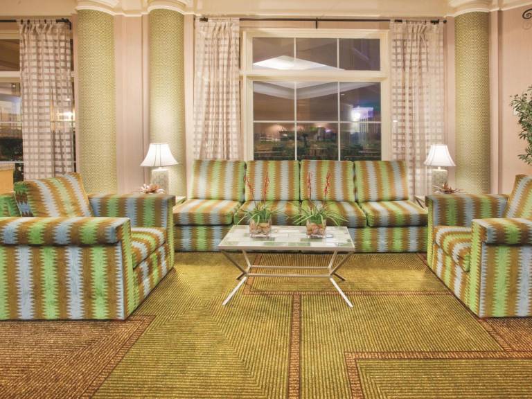 La Quinta Inn & Suites by Wyndham Charlotte Airport South — photo 2