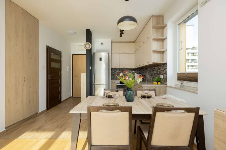 Mi dzyborska 10 Warsaw Cozy Apartment Balcony PGE Narodowy — photo 4