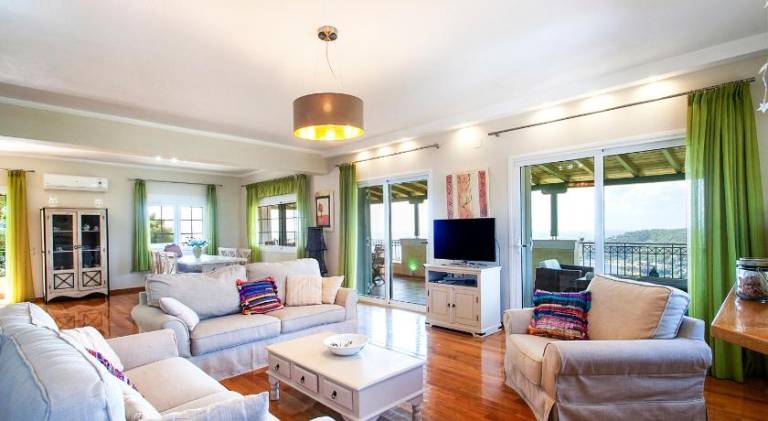 Villa with 3 rooms for 10 persons — photo 2