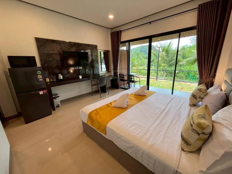 Bungalow with yard in Krabi
